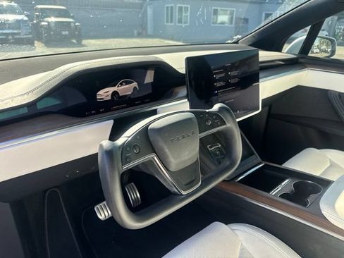 Used 2023 Tesla Model X AWD/4WD image 10