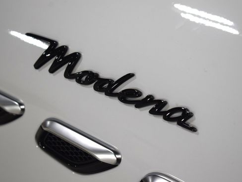 Certified 2023 Maserati Grecale Modena image 12