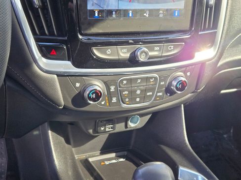 Used 2022 Chevrolet Traverse Premier w/ Redline Edition image 30