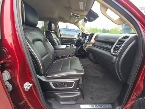 Used 2021 RAM 1500 Laramie AWD/4WD image 11