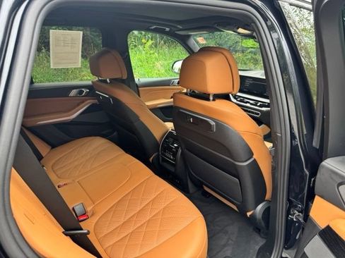 Used 2024 BMW X5 M60i AWD/4WD image 16