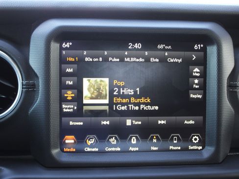 Used 2021 Jeep Wrangler Unlimited Sahara w/ Uconnect 4C Nav & Sound Group AWD/4WD image 36