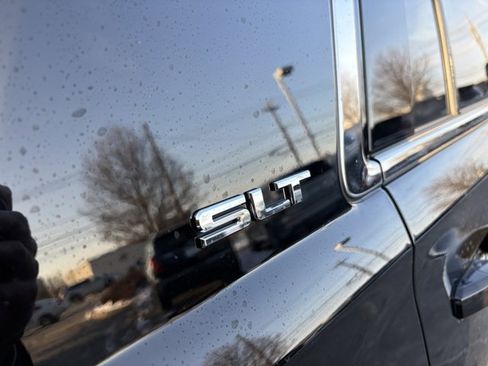 Used 2018 GMC Yukon SLT w/ Premium Edition image 18