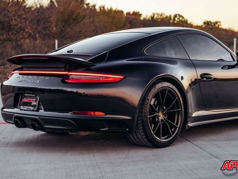 Used 2019 Porsche 911 Carrera 4S image 49