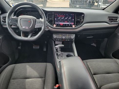Used 2025 Dodge Durango GT RWD image 17