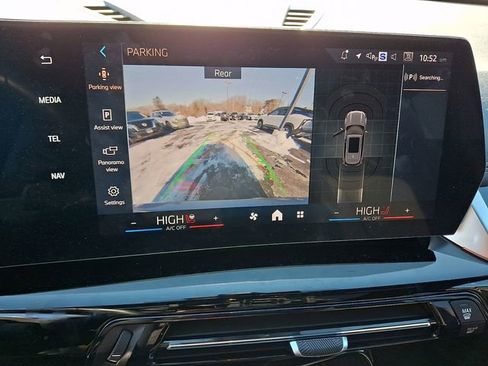 Used 2025 BMW X1 xDrive28i w/ M Sport Package image 19