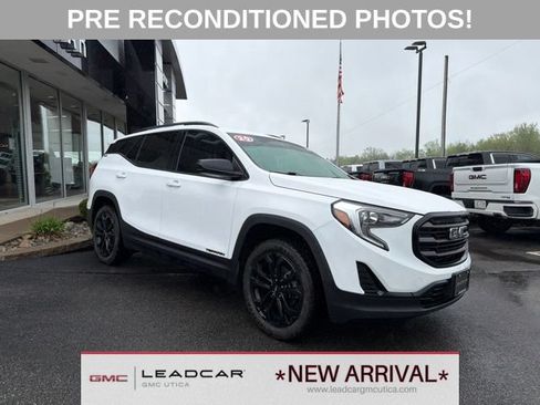 Used 2020 GMC Terrain SLE w/ Driver Convenience Package AWD/4WD image 7