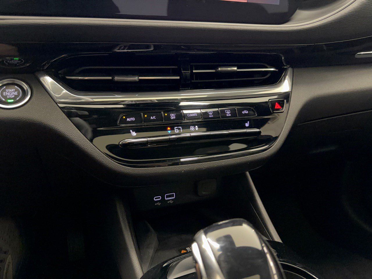 Used 2025 Buick Envista Avenir FWD image 32
