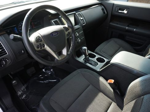 Used 2019 Ford Flex SEL image 20