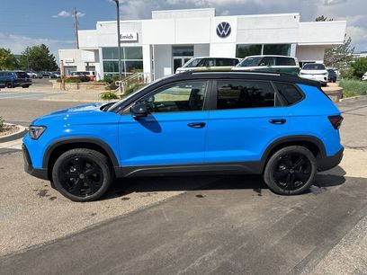 New 2025 Volkswagen Taos SE