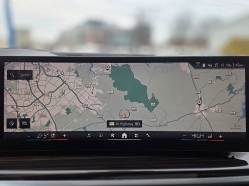 Used 2024 BMW X7 xDrive40i image 16