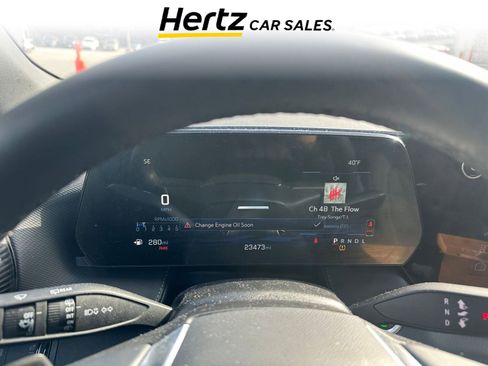 Used 2025 Chevrolet Equinox LT image 9