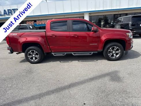 Used 2016 Chevrolet Colorado Z71 AWD/4WD image 2
