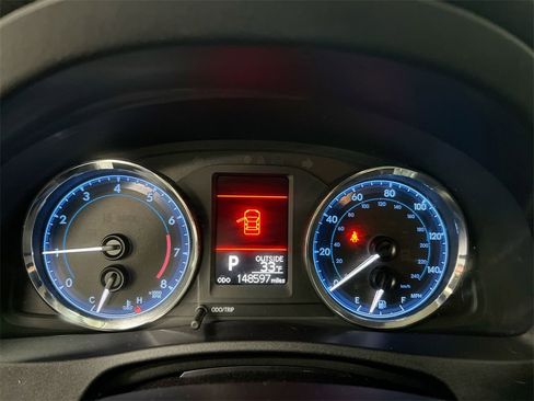 Used 2017 Toyota Corolla L image 11