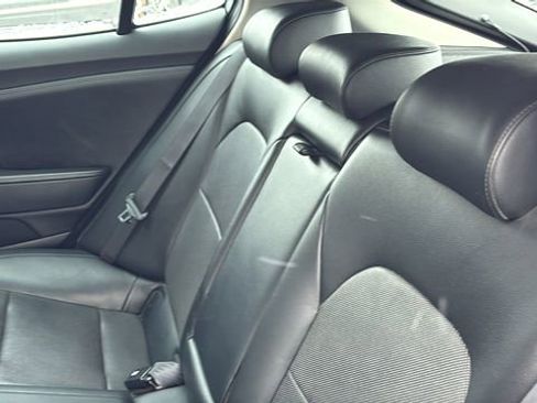 Used 2019 Kia Stinger image 29