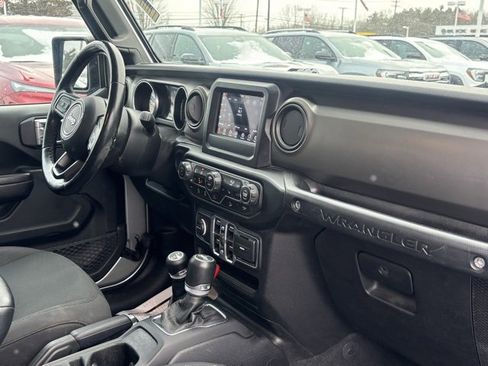 Used 2020 Jeep Wrangler Unlimited Sport image 15