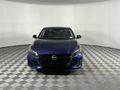 Used 2023 Nissan Altima 2.5 SR image 11
