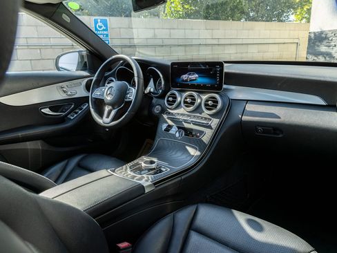 Used 2020 Mercedes-Benz C 300 Sedan image 25