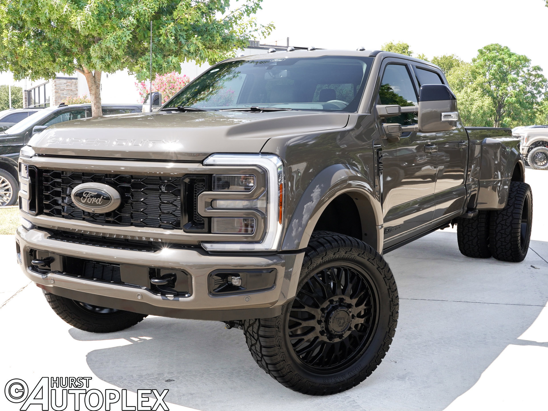 Used 2026 Ford F450 Platinum w/ Platinum Plus Package AWD/4WD image 1