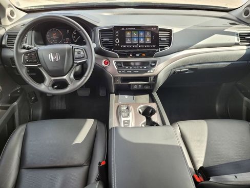 Used 2025 Honda Ridgeline RTL image 13