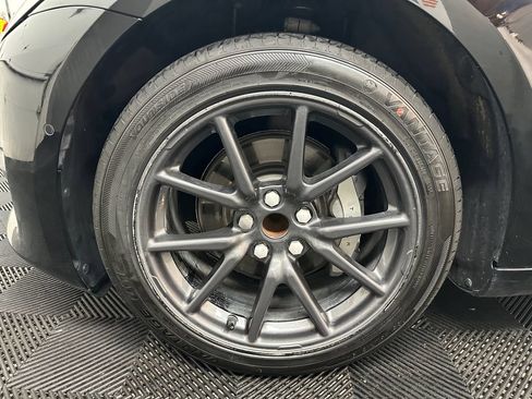 Used 2018 Tesla Model 3 Long Range RWD image 33