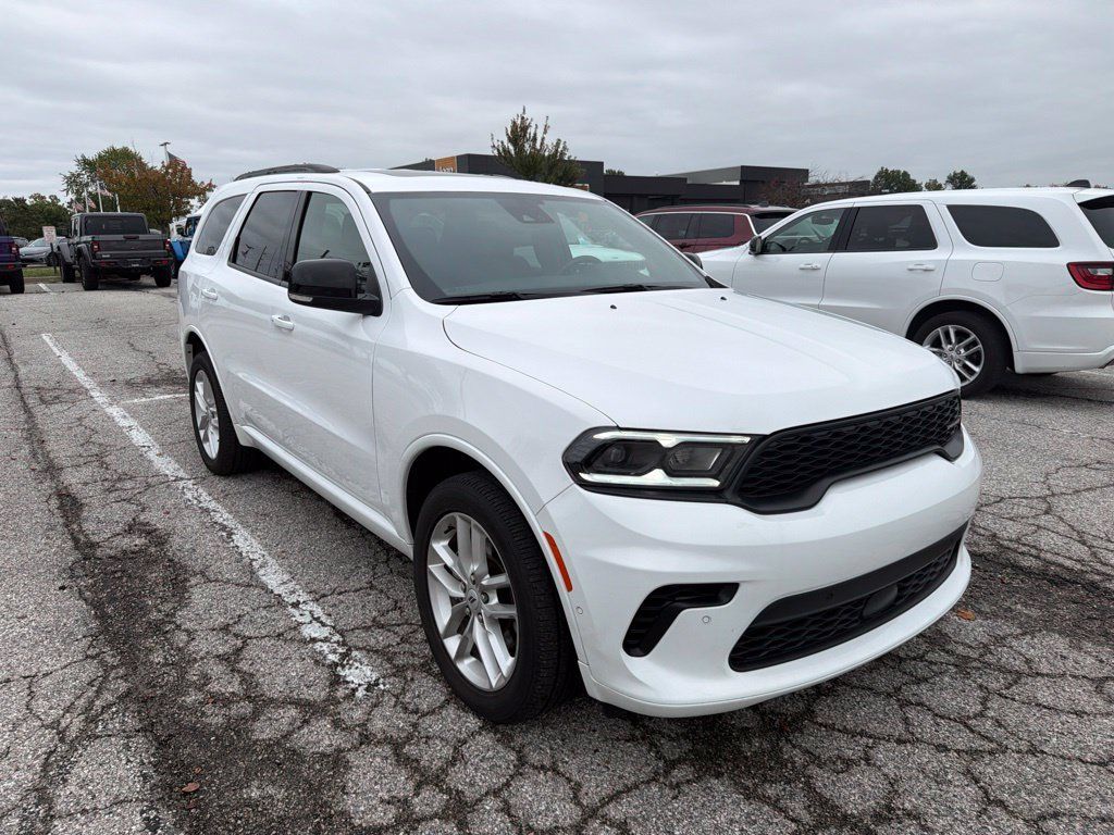 Used 2025 Dodge Durango GT AWD/4WD image 7
