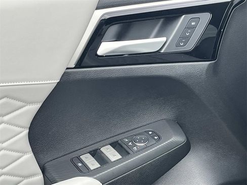 New 2026 Mitsubishi Outlander SEL image 12