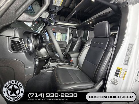 Used 2024 Jeep Wrangler Unlimited Sahara AWD/4WD image 20