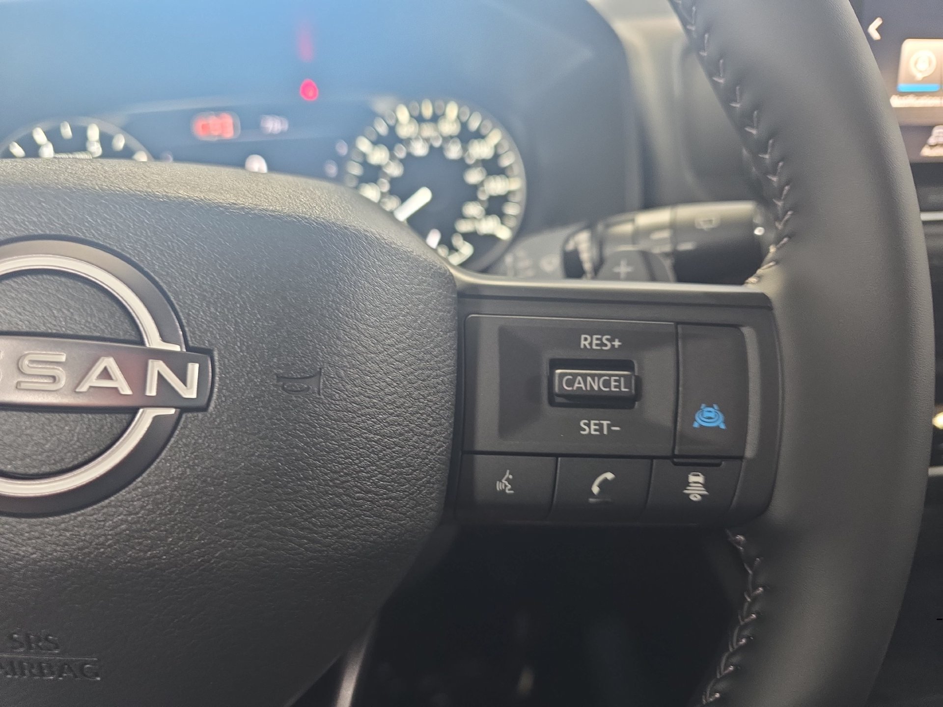 New 2026 Nissan Rogue SV AWD/4WD image 18