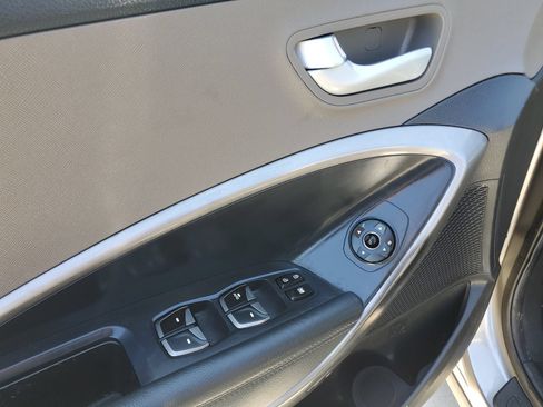 Used 2014 Hyundai Santa Fe Sport FWD image 15