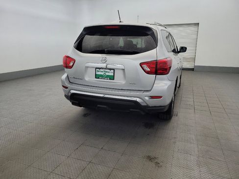 Used 2017 Nissan Pathfinder S AWD/4WD image 7