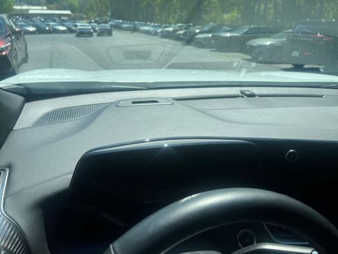 Used 2025 Chevrolet Equinox LT image 29