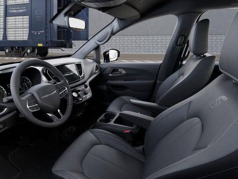 New 2026 Chrysler Pacifica Select image 22