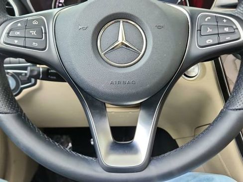 Used 2019 Mercedes-Benz GLC 300 GLC 300 image 41