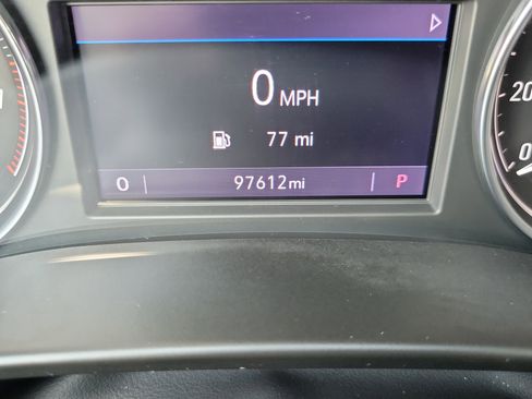 Used 2020 Buick Enclave Essence FWD image 22