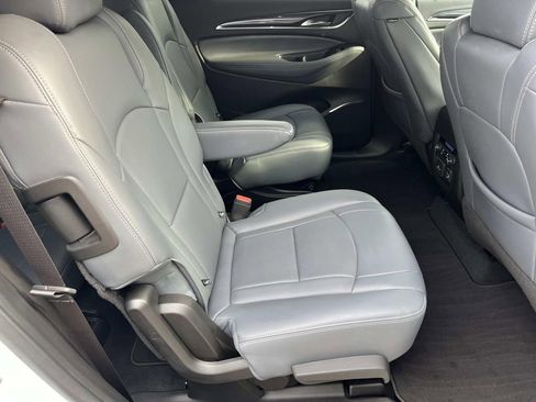 Used 2024 Buick Enclave Premium image 28