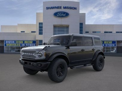 New 2026 Ford Bronco Badlands w/ Sasquatch Package