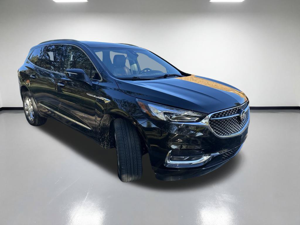 Used 2018 Buick Enclave Avenir w/ Avenir Technology Package AWD/4WD image 2