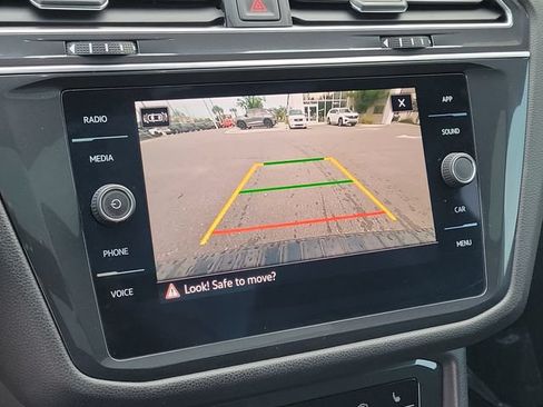 Certified 2024 Volkswagen Tiguan SE R-Line FWD image 25