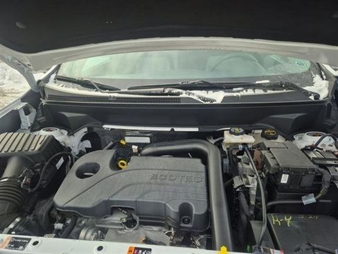 Used 2024 Chevrolet Equinox LS w/ Driver Confidence II Package image 27