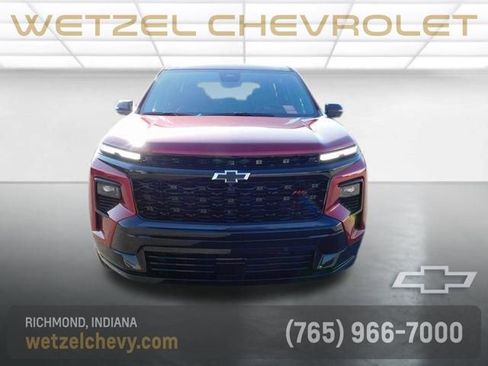 New 2026 Chevrolet Traverse RS w/ LPO, Floor Liner Package AWD/4WD image 8