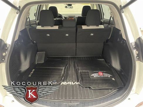 Used 2017 Toyota RAV4 XLE w/ All Weather Liner Package AWD/4WD image 25