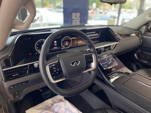 Used 2025 INFINITI QX80 Sensory AWD/4WD image 23