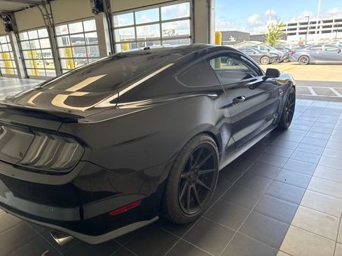Used 2016 Ford Mustang GT Premium w/ Equipment Group 401A RWD image 3