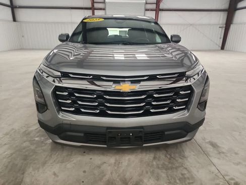 Used 2025 Chevrolet Equinox LT image 8