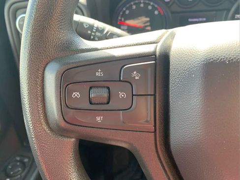 Used 2022 Chevrolet Silverado 1500 Custom Trail Boss AWD/4WD image 25
