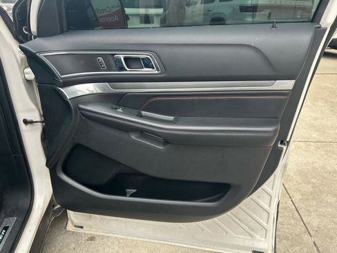 Used 2016 Ford Explorer Sport w/ Equipment Group 401A image 17