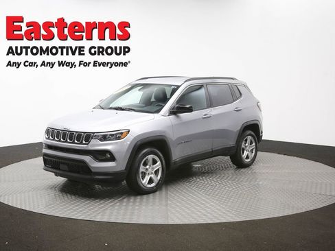 Used 2024 Jeep Compass Latitude AWD/4WD image 52