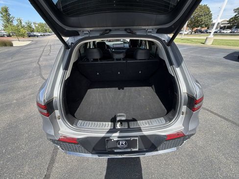 Used 2025 Genesis GV70 2.5T AWD/4WD image 23
