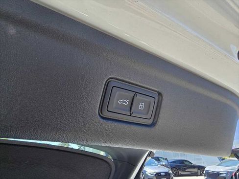 Used 2025 Audi A6 e-tron Premium Plus AWD/4WD image 19